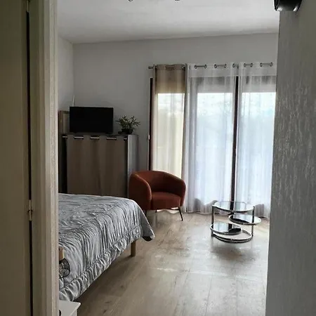 Beaulieu T1bis Wifi Parking 200m Des Thermes Lägenhet Cazaubon